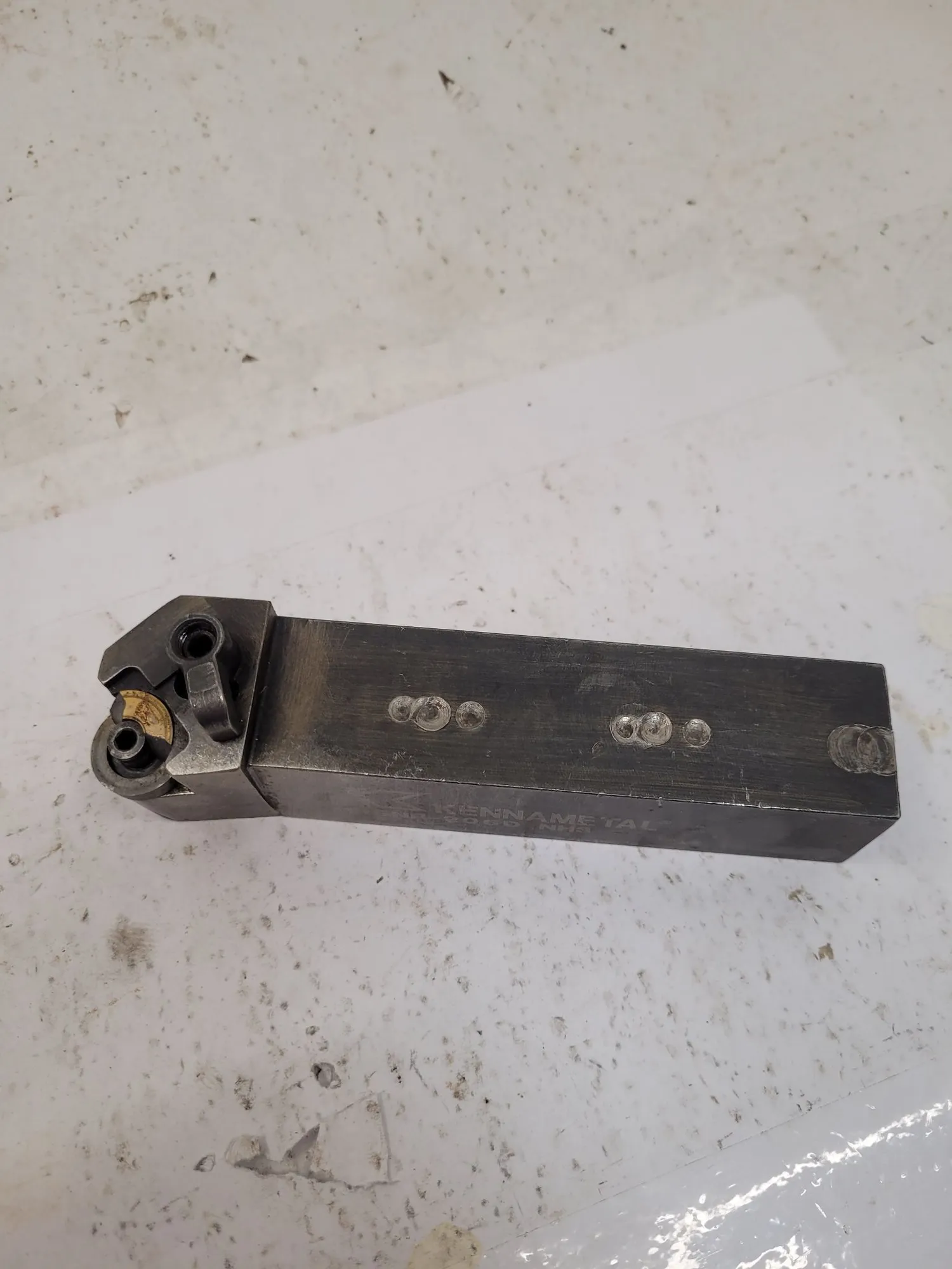 KENNAMETAL MRGNR-206D KENLOC TOOLHOLDER - NEGATIVE RAKE - 1.25 IN SHANK HEIGHT/WIDTH - MACHINING TOOLING & PARTS