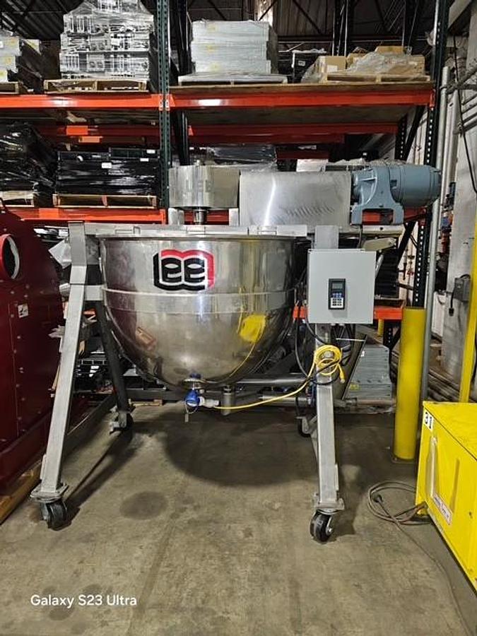 2022 LEE LEEDM 250-GALLON PORTABLE MIXING KETTLE, 3 HP FULL SWEEP AGITATOR, 90 PSI, 330 F - ARTICULATED ROBOTS